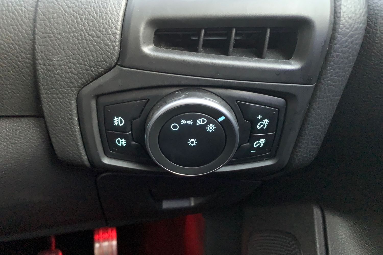 Used Ford Focus 2018 for sale - 77527434: Photo 8