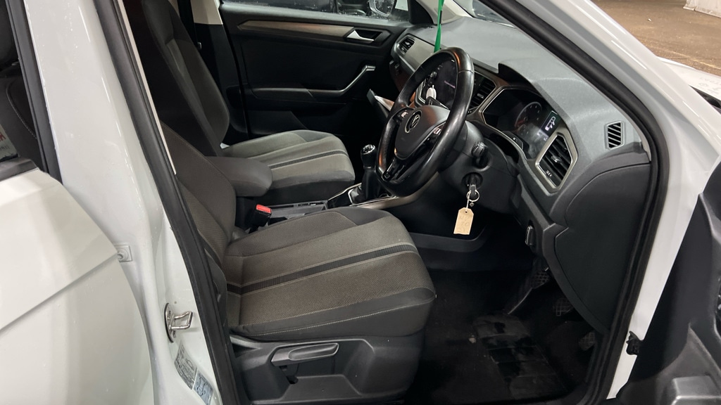 Used Volkswagen T-Roc 2021 for sale - 76364562: Photo 3