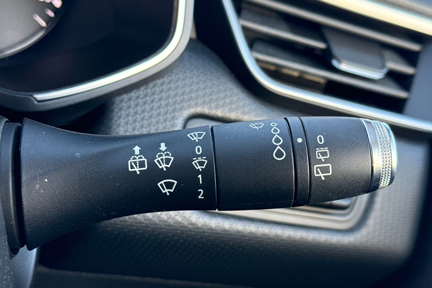 Used Renault Clio 2020 for sale - 76896241: Photo 14