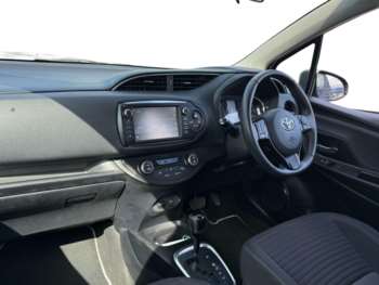 Used Toyota Yaris 2018 for sale - 74658666: Photo
