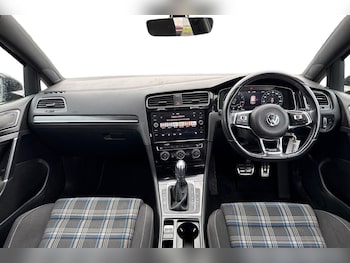 Used Volkswagen Golf 2018 for sale - 77095854: Photo