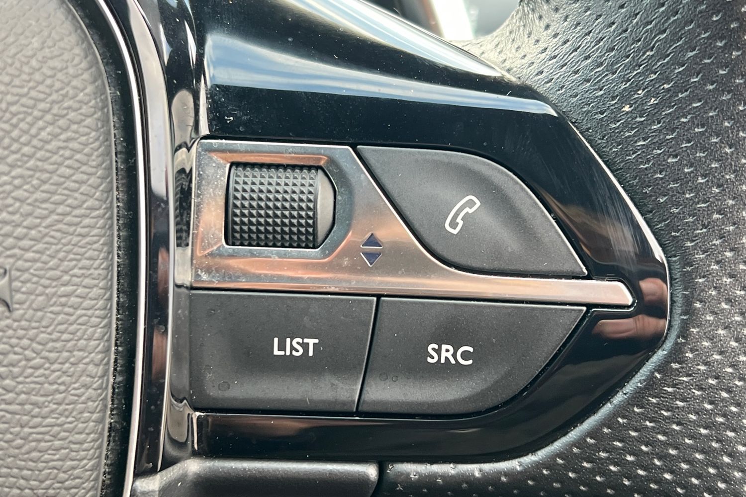 Used Peugeot 5008 2023 for sale - 76985306: Photo 12