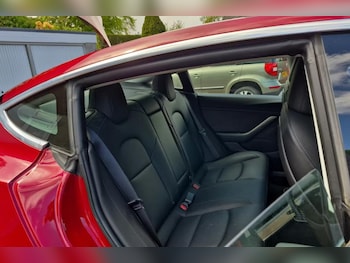 Used Tesla Model 3 2019 for sale - 78739395: Photo