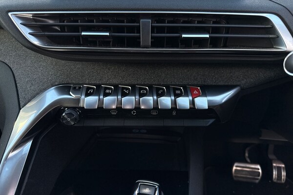Used Peugeot 3008 2018 for sale - 76288155: Photo 7