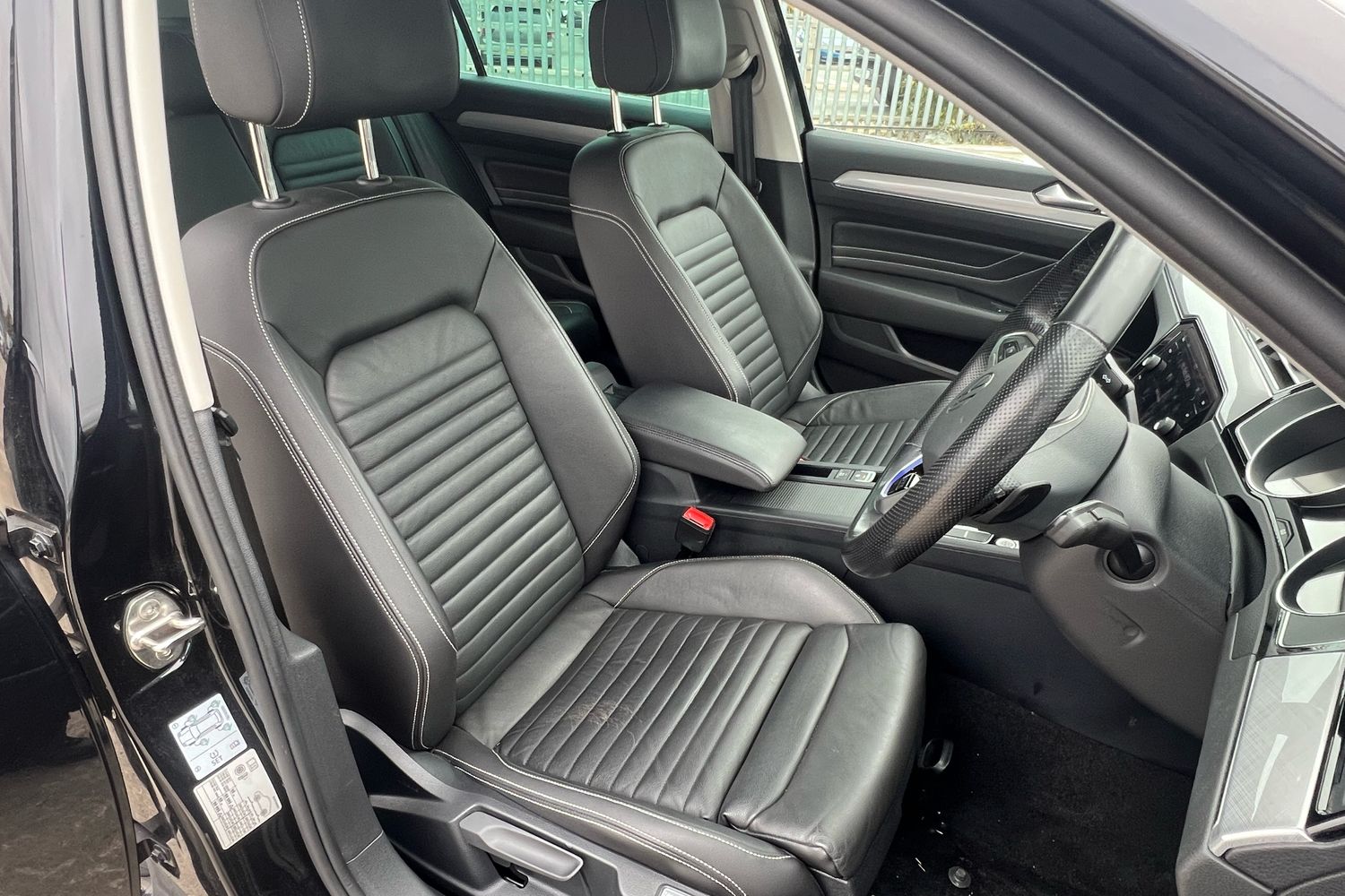 Used Volkswagen Passat 2022 for sale - 75999553: Photo 12