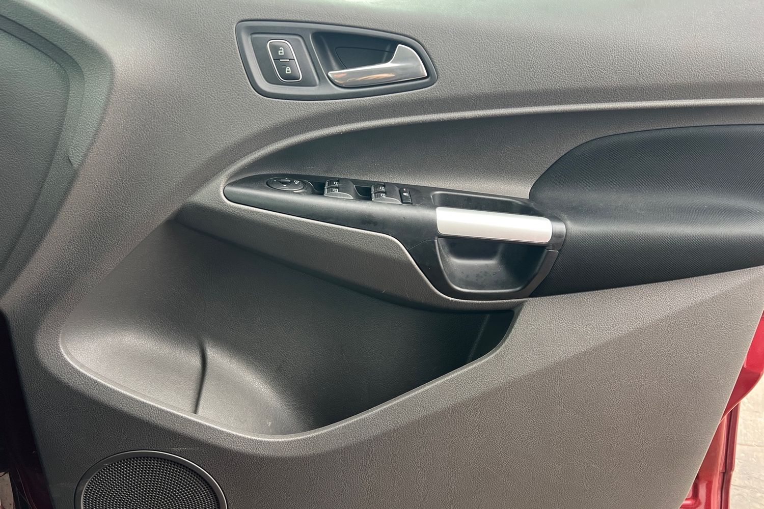 Used Ford Grand Tourneo Connect 2018 for sale - 76718505: Photo 18