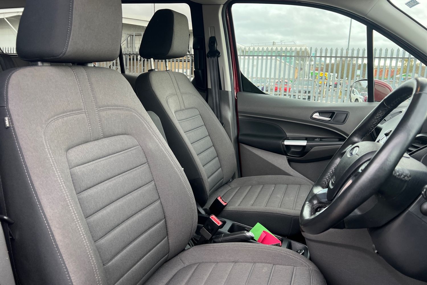 Used Ford Grand Tourneo Connect 2018 for sale - 76718505: Photo 19