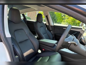 Used Tesla Model 3 2023 for sale - 78852237: Photo