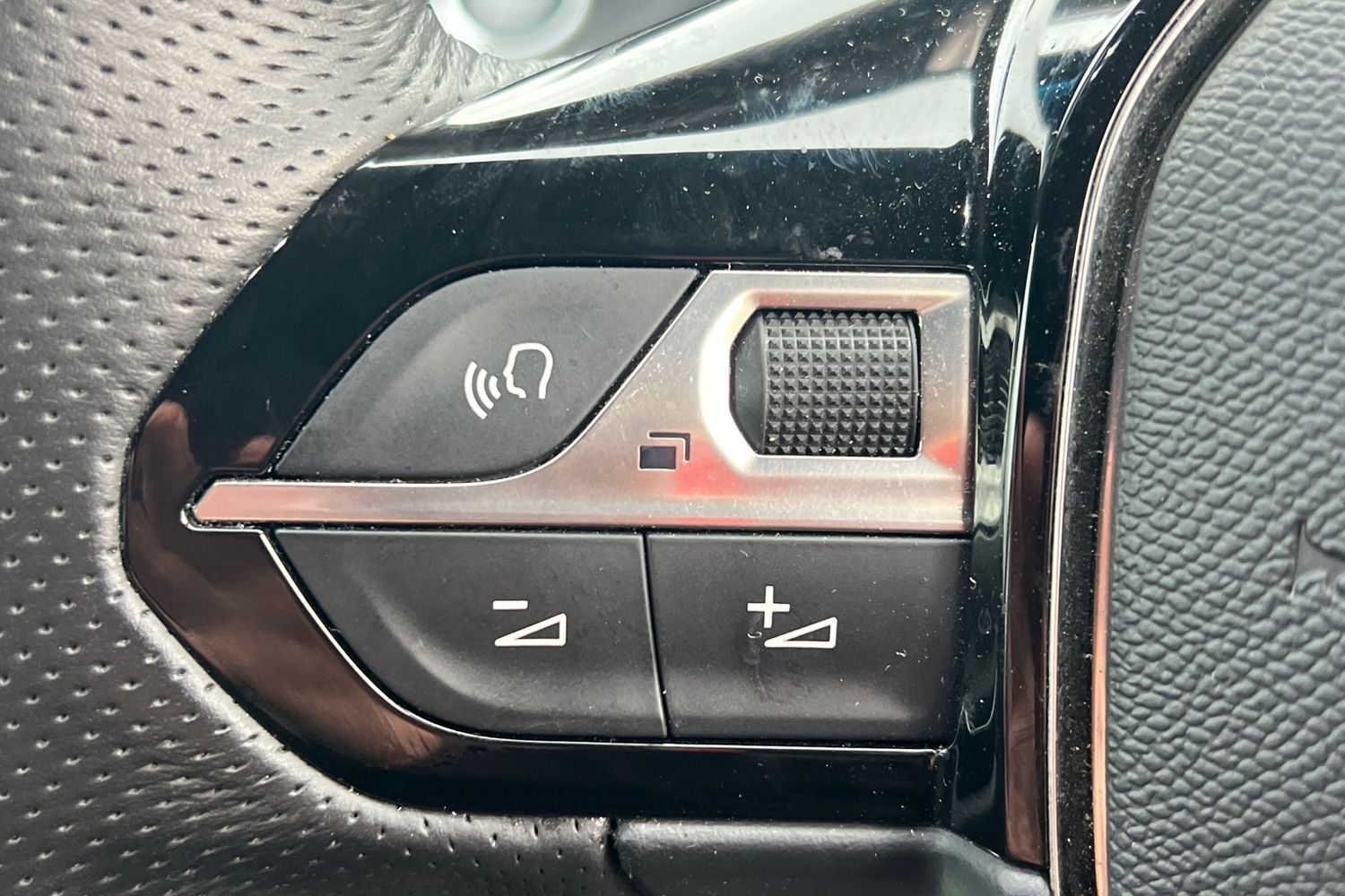 Used Peugeot 208 2023 for sale - 76863405: Photo 11