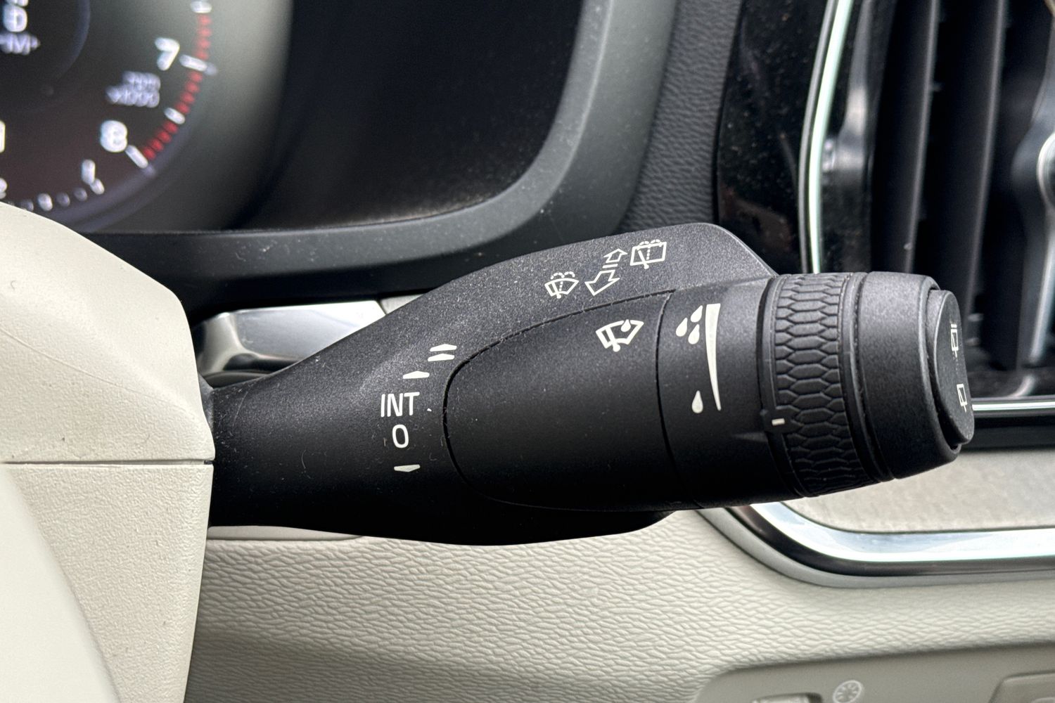 Used Volvo V60 2021 for sale - 77527775: Photo 12