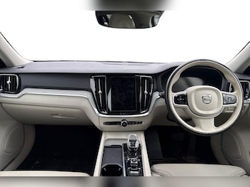 Used Volvo V60 2021 for sale - 77527775: Photo