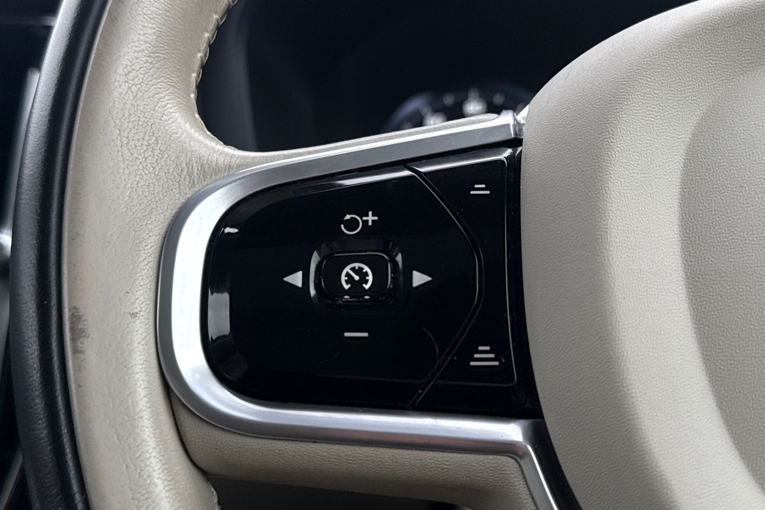 Used Volvo V60 2021 for sale - 77527775: Photo 9