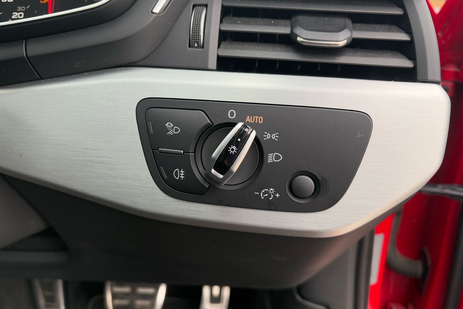 Used Audi A4 2016 for sale - 76257062: Photo 9