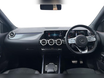Used Mercedes-Benz GLA 2023 for sale - 79331302: Photo
