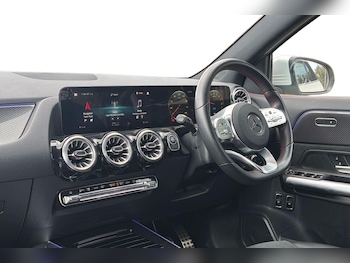 Used Mercedes-Benz GLA 2023 for sale - 79331302: Photo