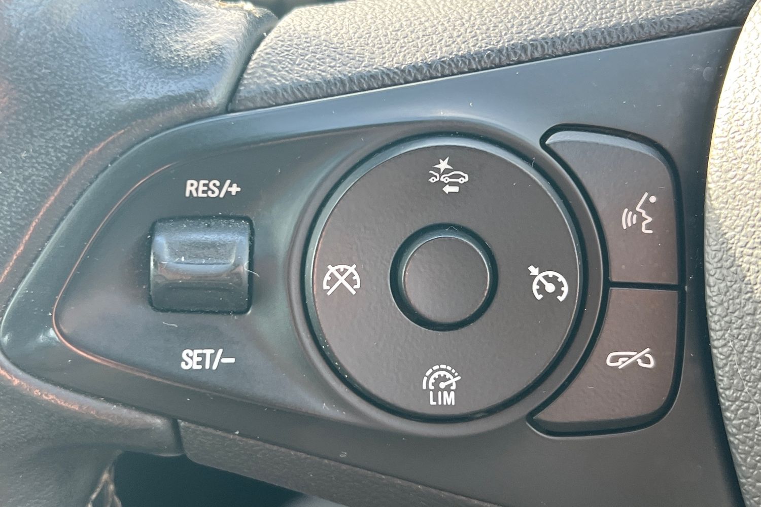 Used Vauxhall Astra 2018 for sale - 77895909: Photo 13