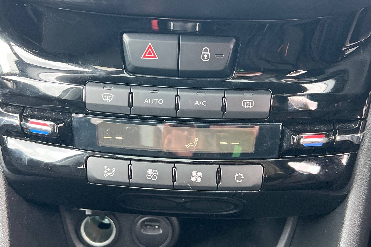 Used Peugeot 208 2019 for sale - 78131332: Photo 7