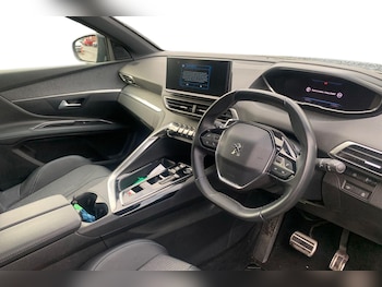 Used Peugeot 5008 2023 for sale - 76495127: Photo