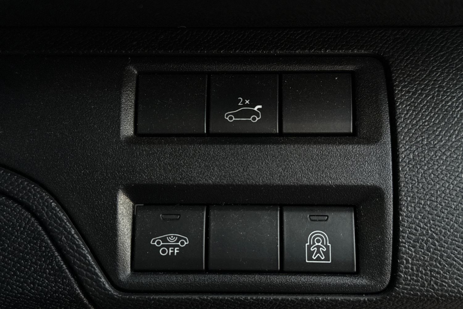 Used Peugeot 3008 2018 for sale - 76896265: Photo 16