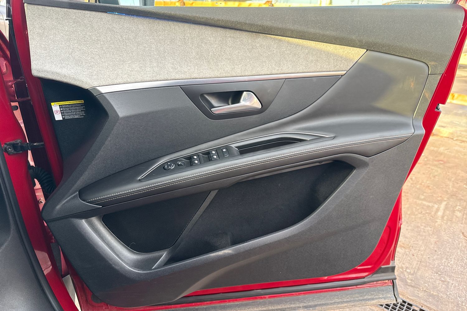 Used Peugeot 3008 2018 for sale - 76896265: Photo 17