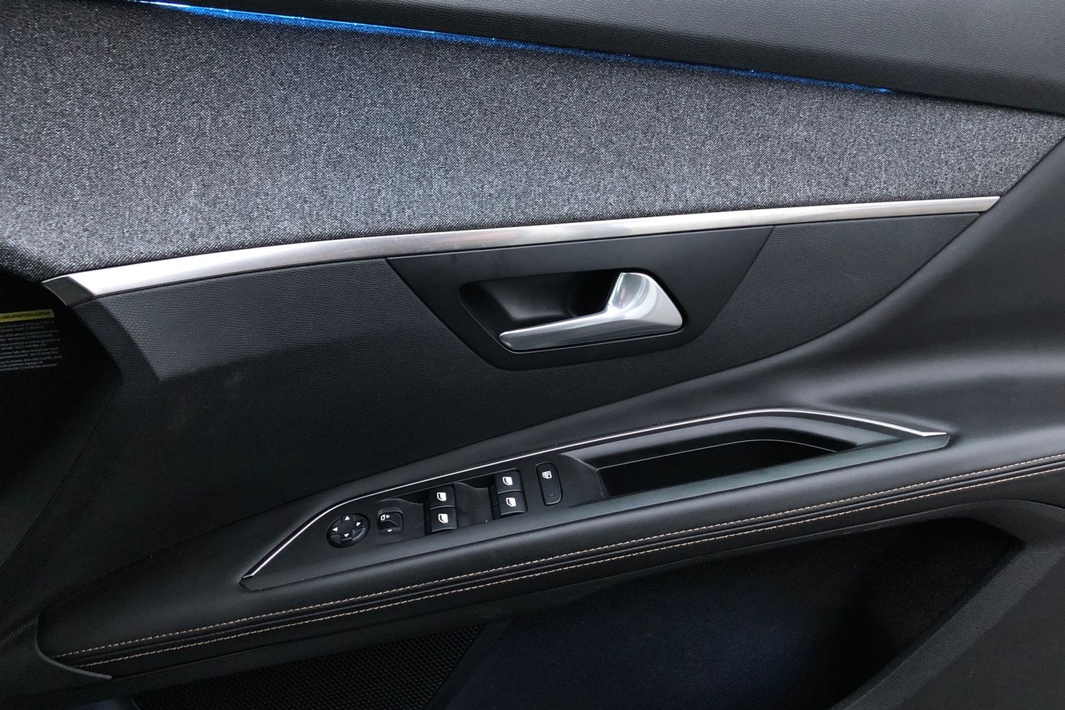 Used Peugeot 3008 2018 for sale - 77368726: Photo 16