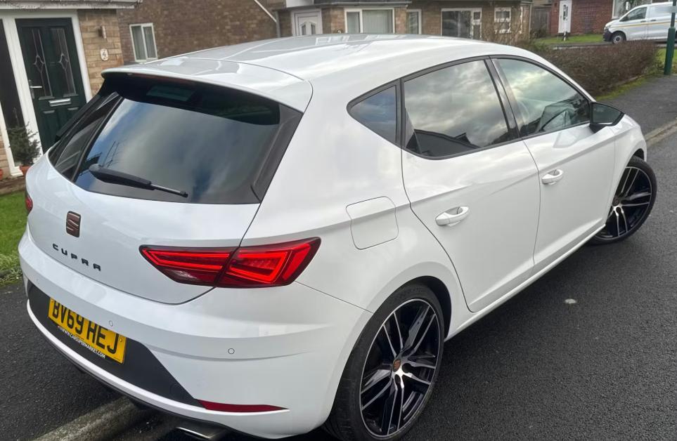 Used SEAT Leon 2019 for sale - 77415143: Photo 2