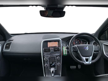 Used Volvo XC60 2017 for sale - 76253280: Photo 3