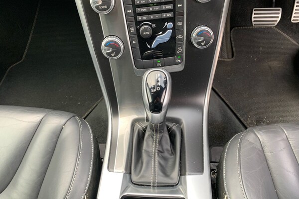 Used Volvo XC60 2017 for sale - 76253280: Photo 8