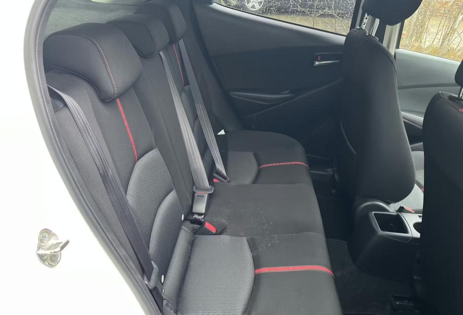 Used Mazda Mazda2 2016 for sale - 77361893: Photo 4