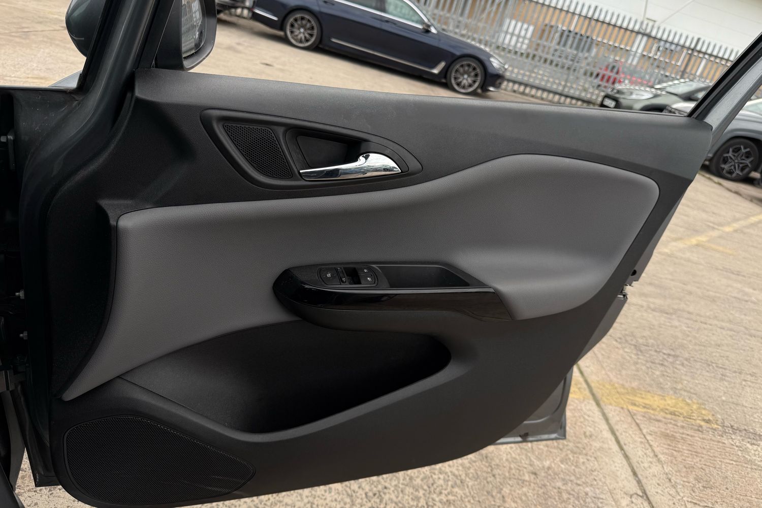 Used Vauxhall Corsa 2018 for sale - 75643662: Photo 12