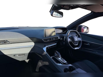 Used Peugeot 3008 2018 for sale - 77728787: Photo