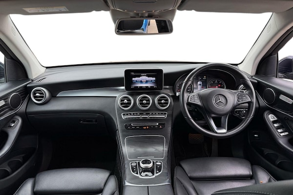 Used Mercedes-Benz GLC 2018 for sale - 75724353: Photo 3