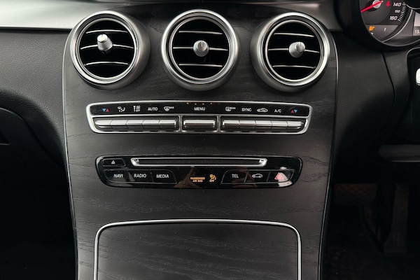 Used Mercedes-Benz GLC 2018 for sale - 75724353: Photo 7