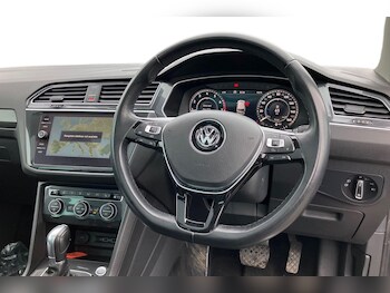 Used Volkswagen Tiguan 2018 for sale - 78273412: Photo