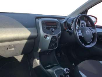 Used Toyota AYGO 2017 for sale - 74774638: Photo