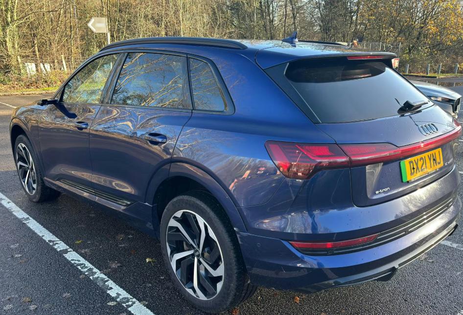 Used Audi e-tron 2021 for sale - 76929274: Photo 2