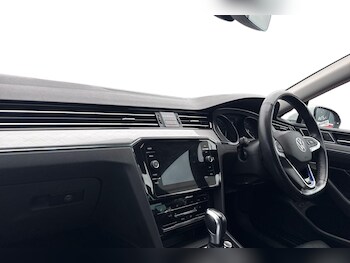 Used Volkswagen Passat 2021 for sale - 77514965: Photo