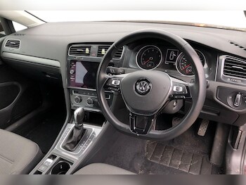 Used Volkswagen Golf 2018 for sale - 78368303: Photo