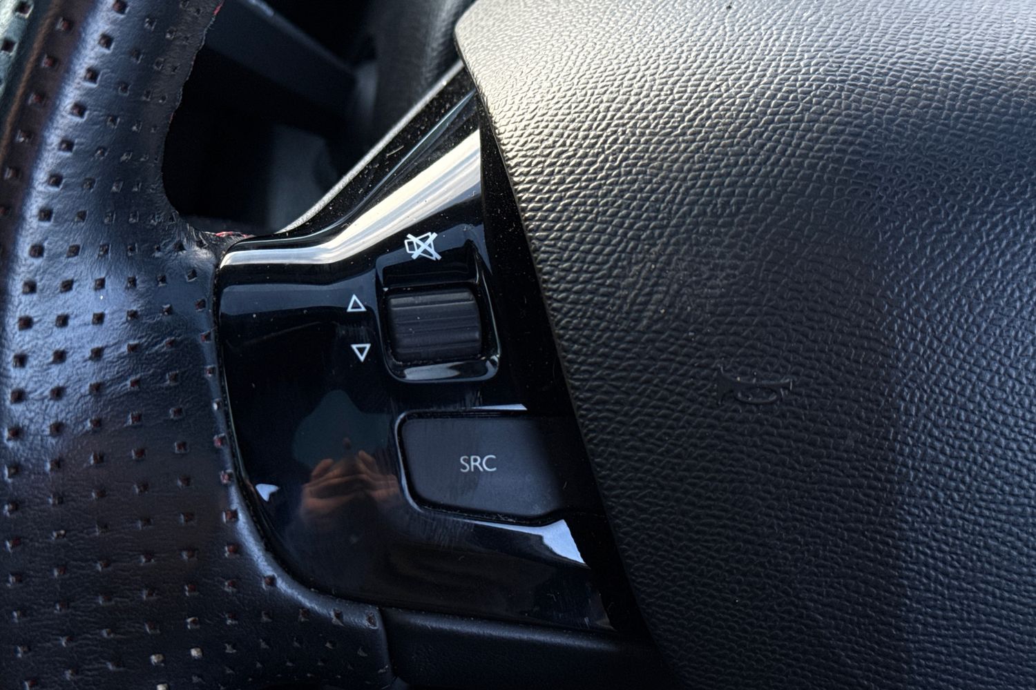 Used Peugeot 308 2018 for sale - 77398063: Photo 10