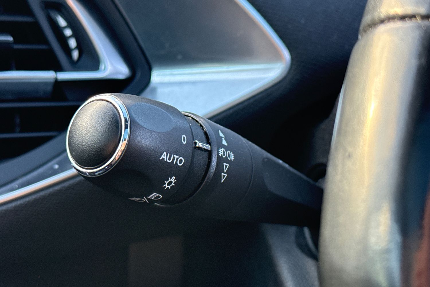 Used Peugeot 308 2018 for sale - 77398063: Photo 12