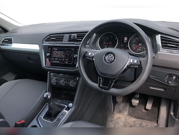 Used Volkswagen Tiguan 2019 for sale - 75574774: Photo