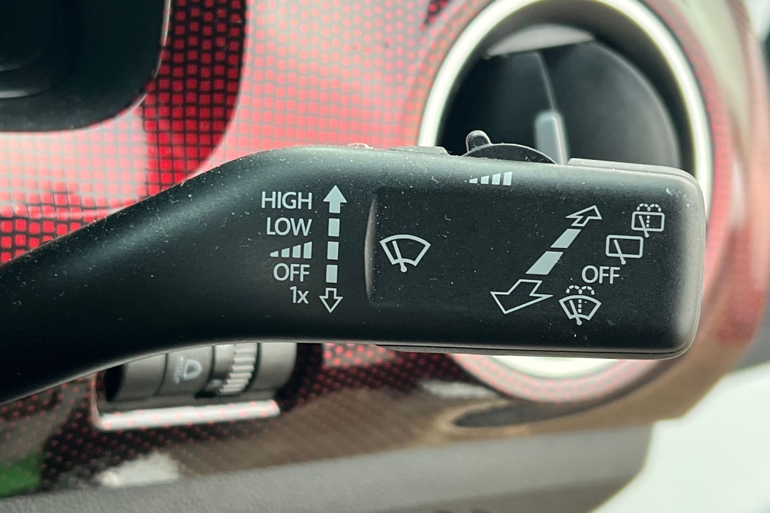 Used Volkswagen up! 2020 for sale - 76972750: Photo 11