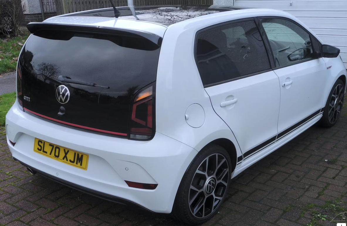 Used Volkswagen up! 2020 for sale - 76972750: Photo 2