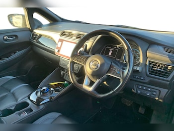 Used Nissan Leaf 2021 for sale - 76972834: Photo