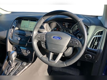 Used Ford Focus 2017 for sale - 78092045: Photo