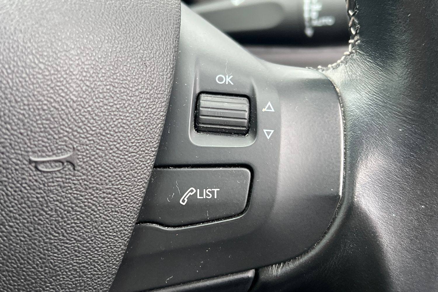 Used Peugeot 2008 2019 for sale - 76949570: Photo 12