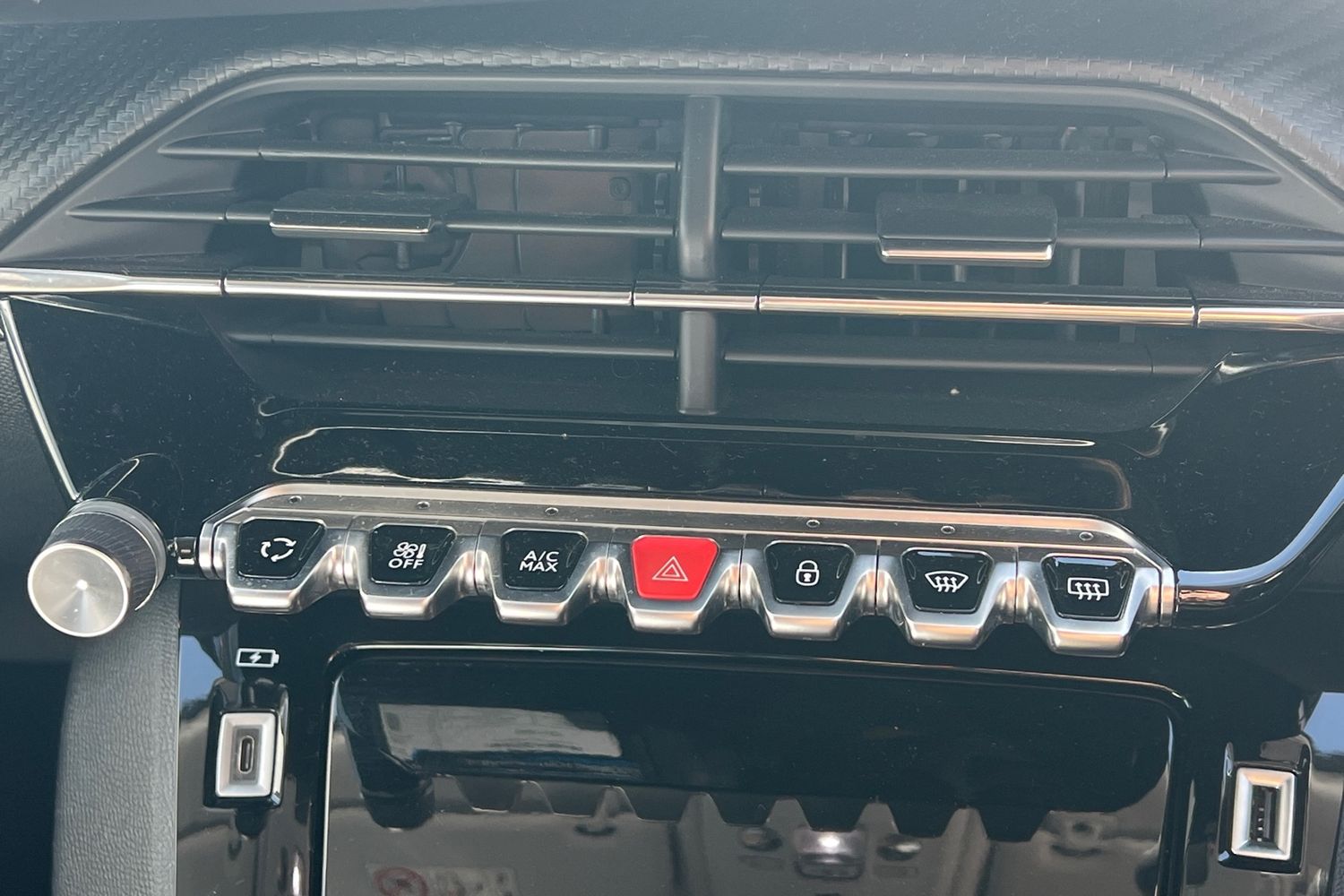 Used Peugeot 2008 2021 for sale - 78024862: Photo 9