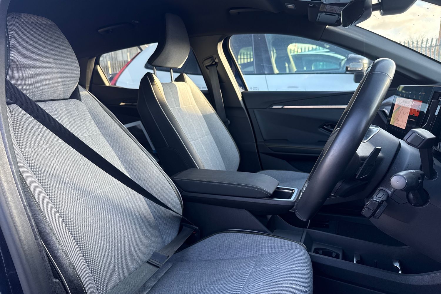 Used Renault Megane E Tech 2023 for sale - 76820023: Photo 17