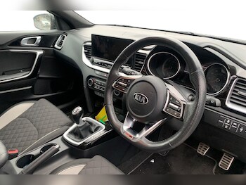 Used Kia Ceed 2021 for sale - 77849241: Photo