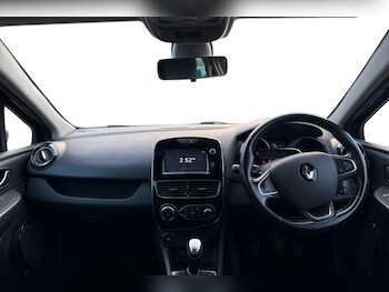 Used Renault Clio 2018 for sale - 76876115: Photo